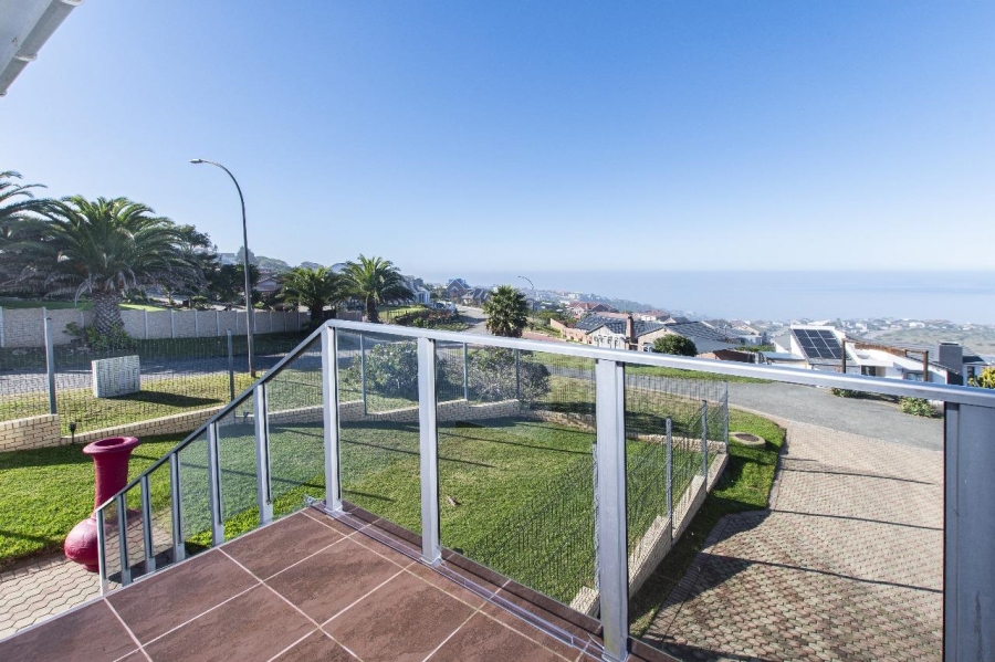 To Let 3 Bedroom Property for Rent in Dana Bay Western Cape